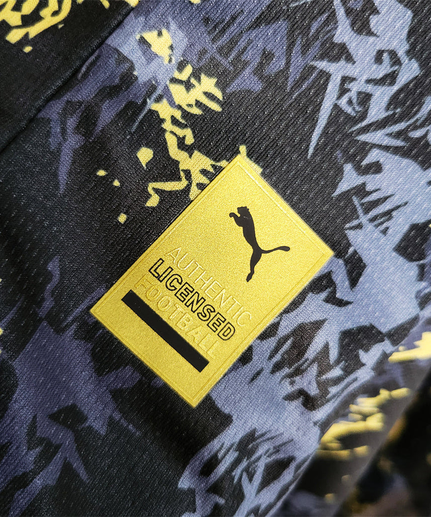 Manchester City "Black and Gold" Special kit