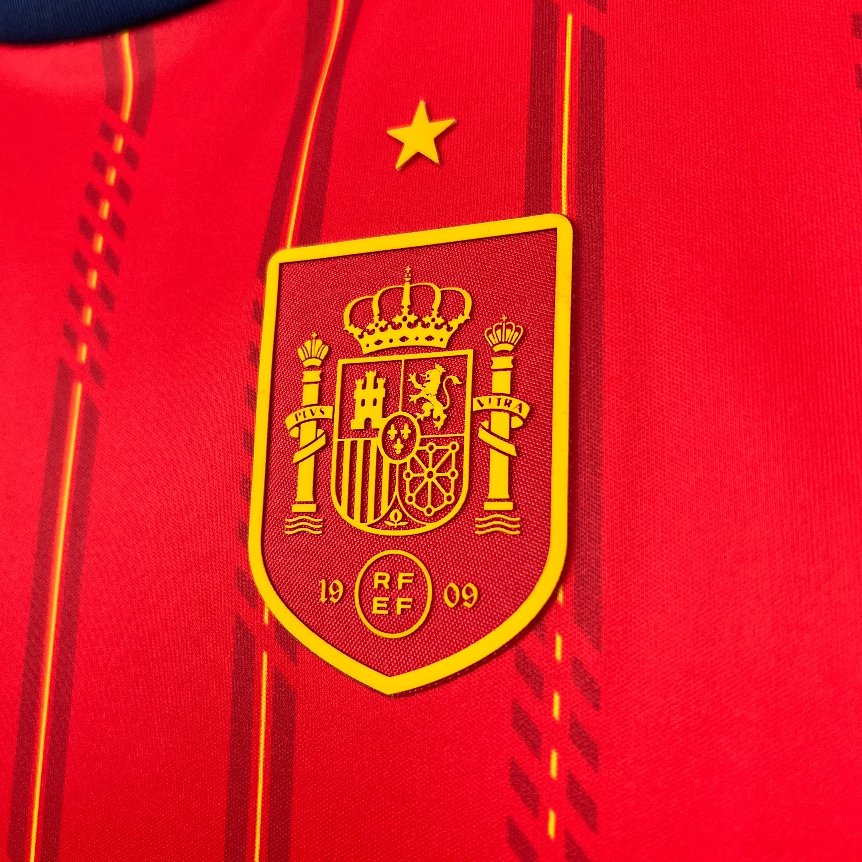 Kinder Spanien 2026 WM Heimtrikot