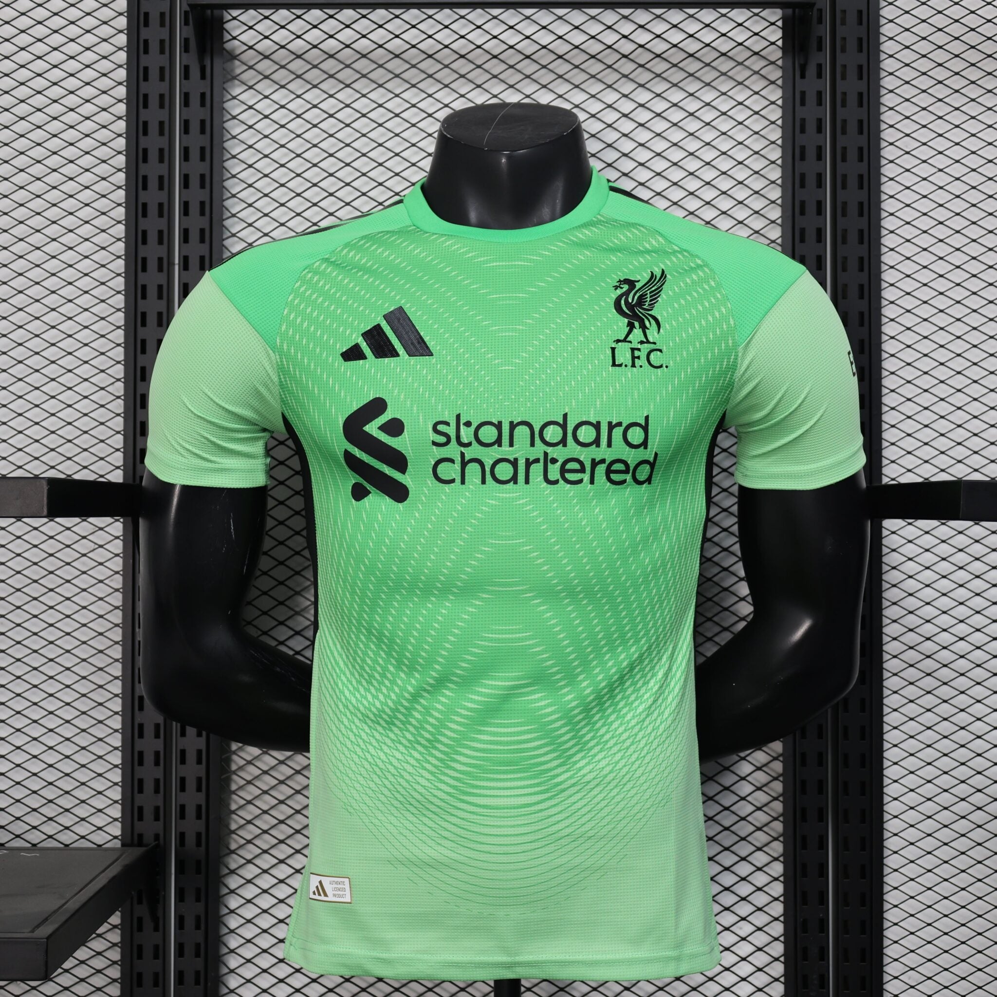 Liverpool 2025-2026 Goalkeeper Kit