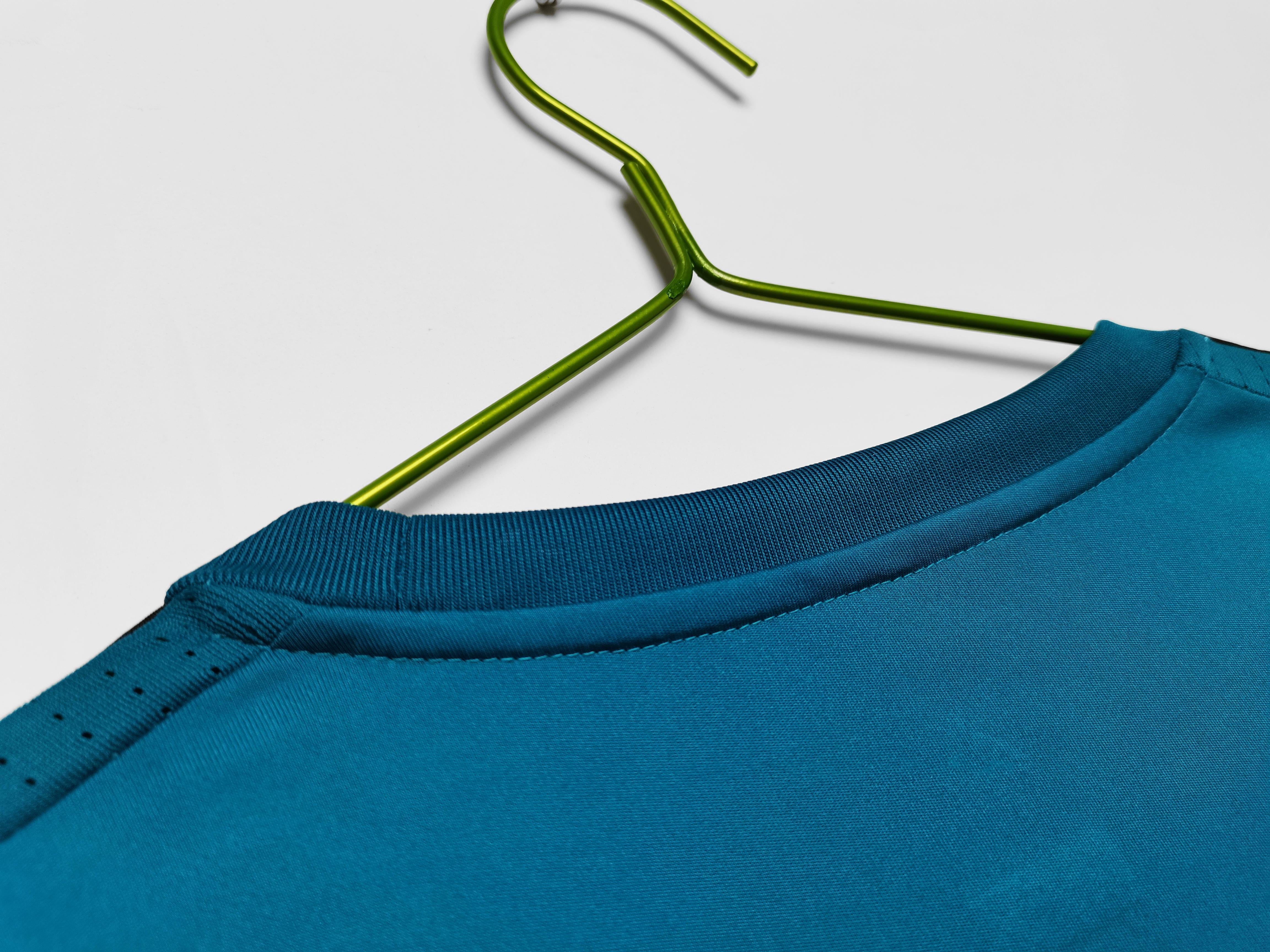 Real Madrid 2017-2018 Long Sleeve Away Kit