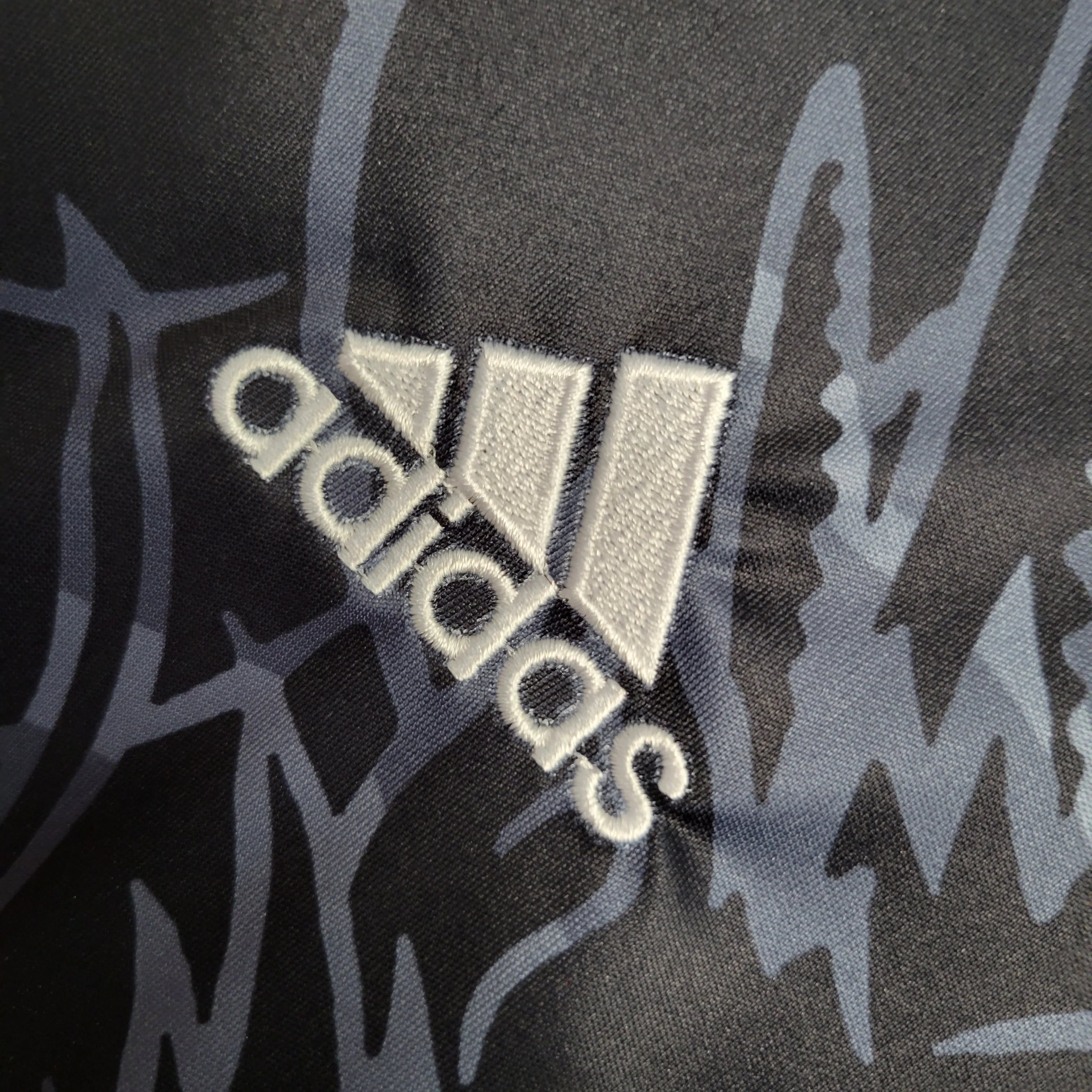 Real Madrid Jersey | Dragón Negro Special Kit | Malgane