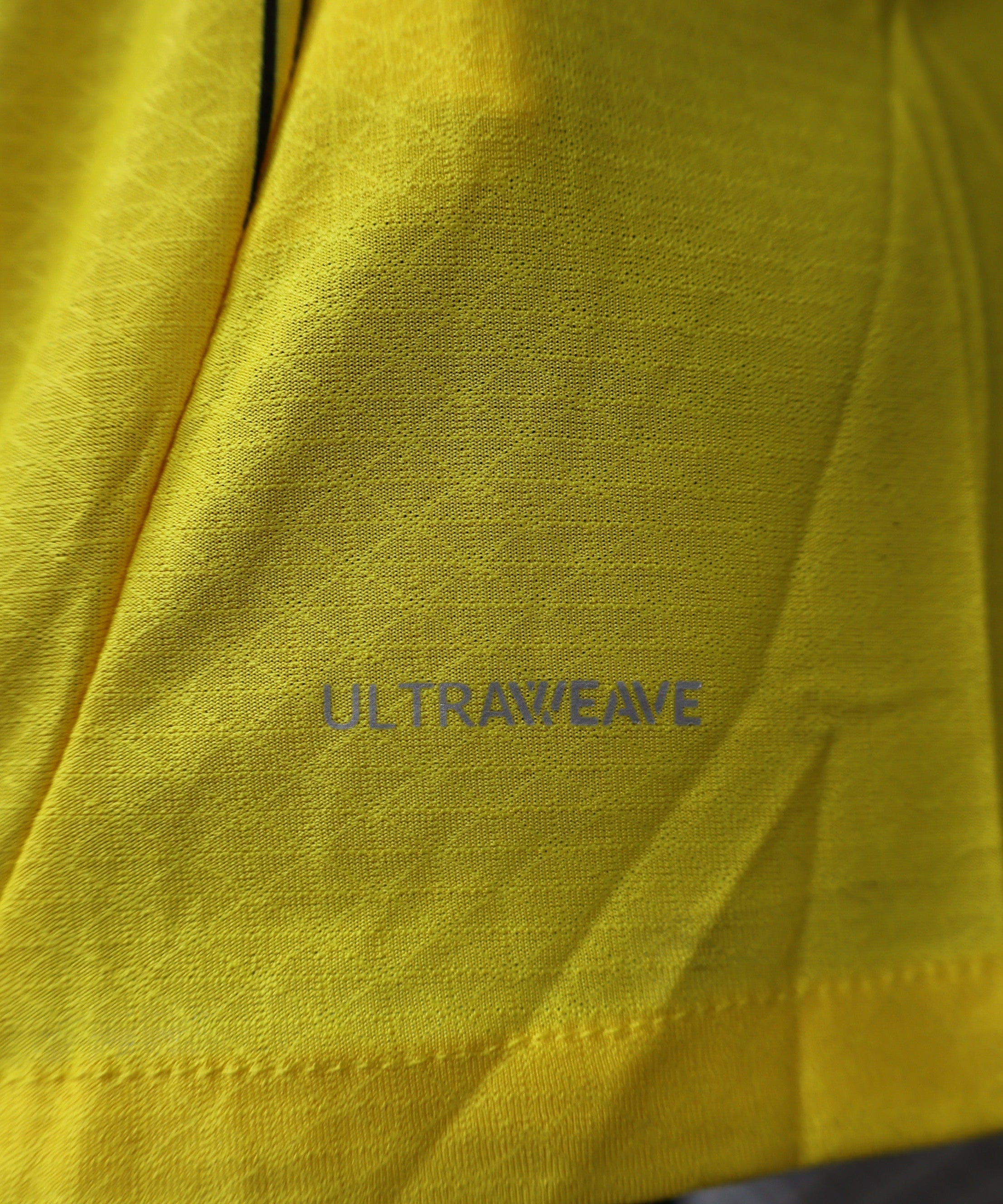 طقم بوروسيا دورتموند الأساسي 2022-2023