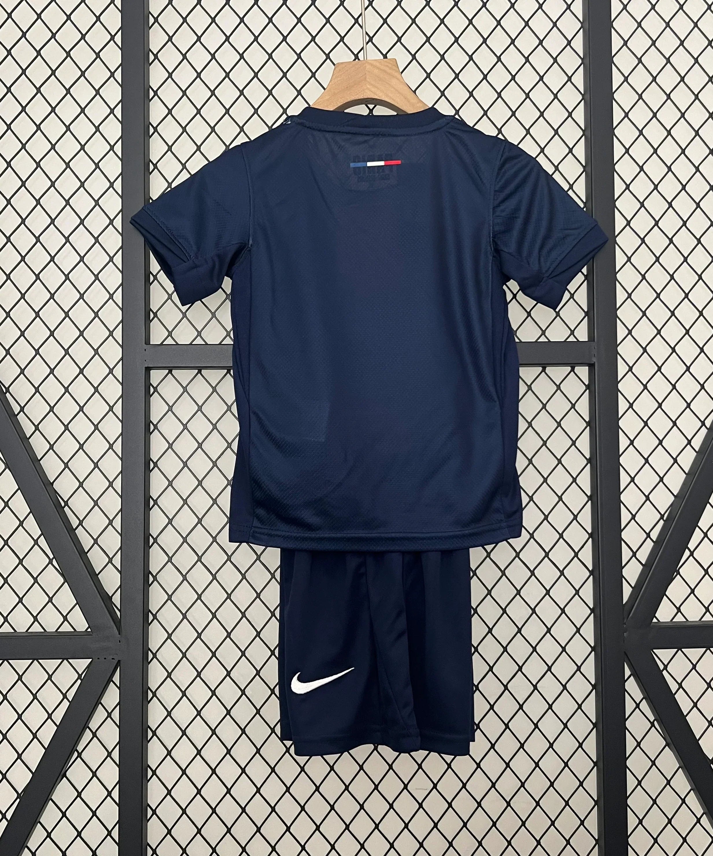 قميص باريس سان جيرمان الأساسي للأطفال لموسم 24/25