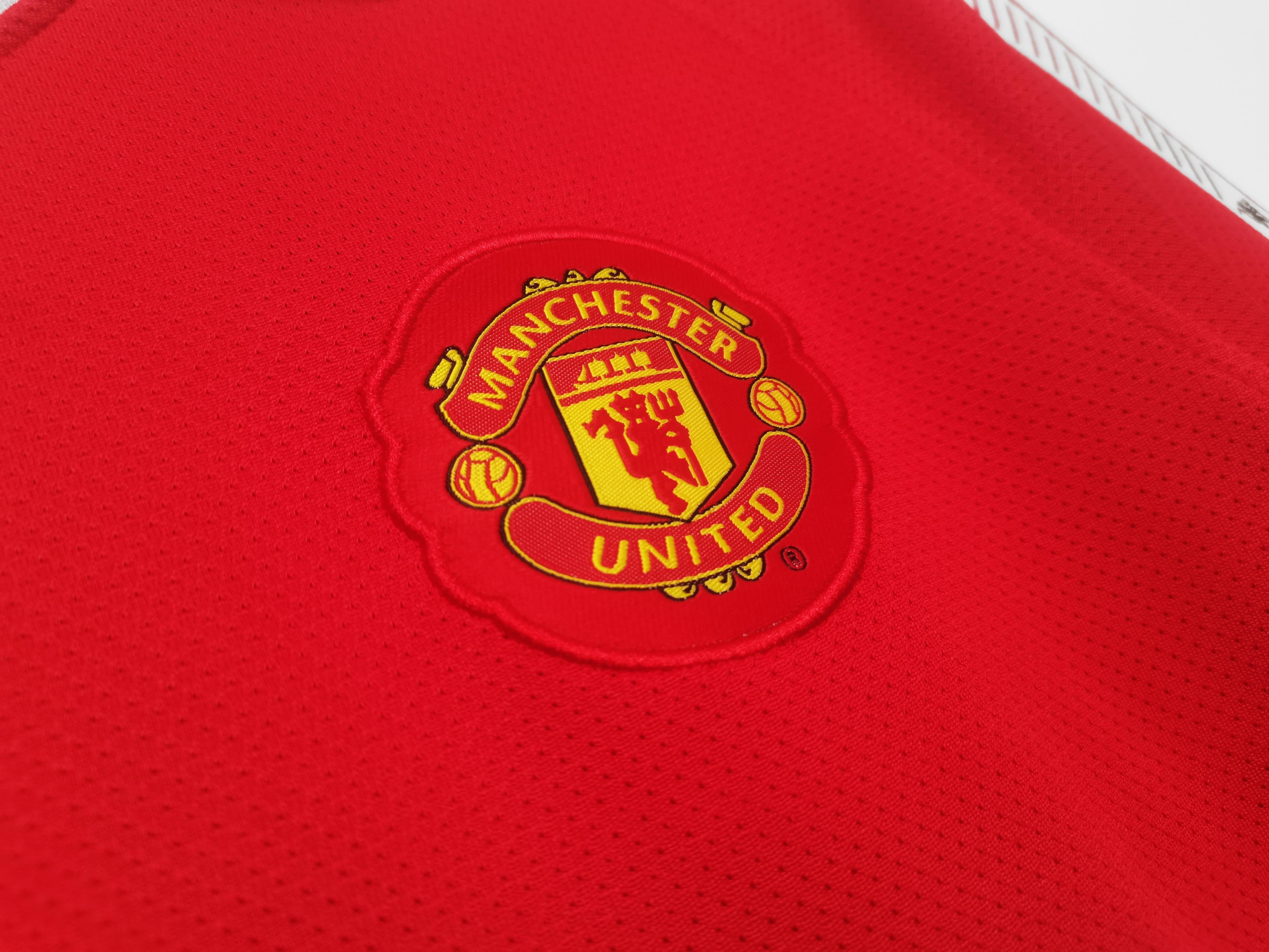 Manchester United 2010-2011 Home Kit Long Sleeve