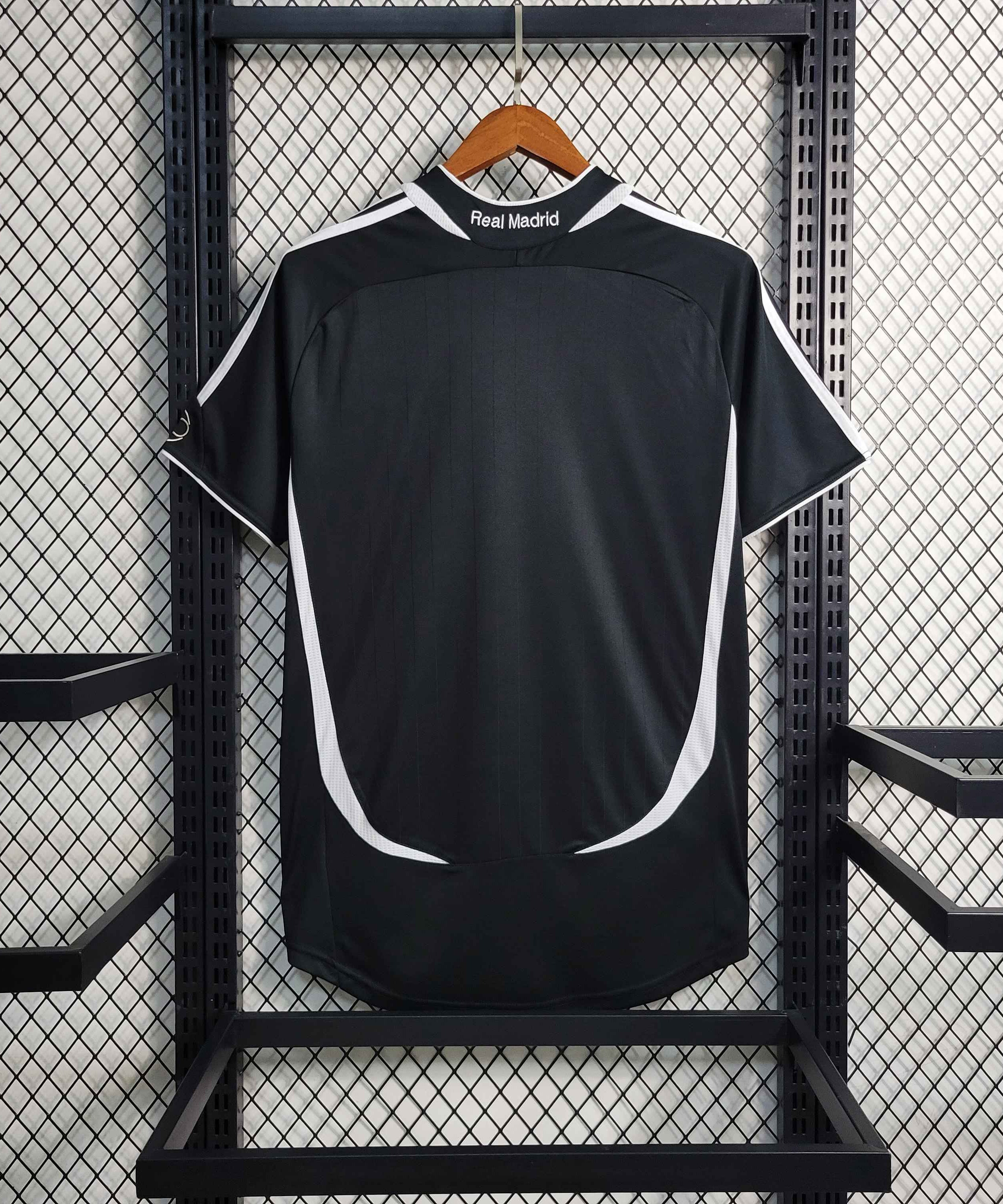 Real Madrid 06-07  Black Retro