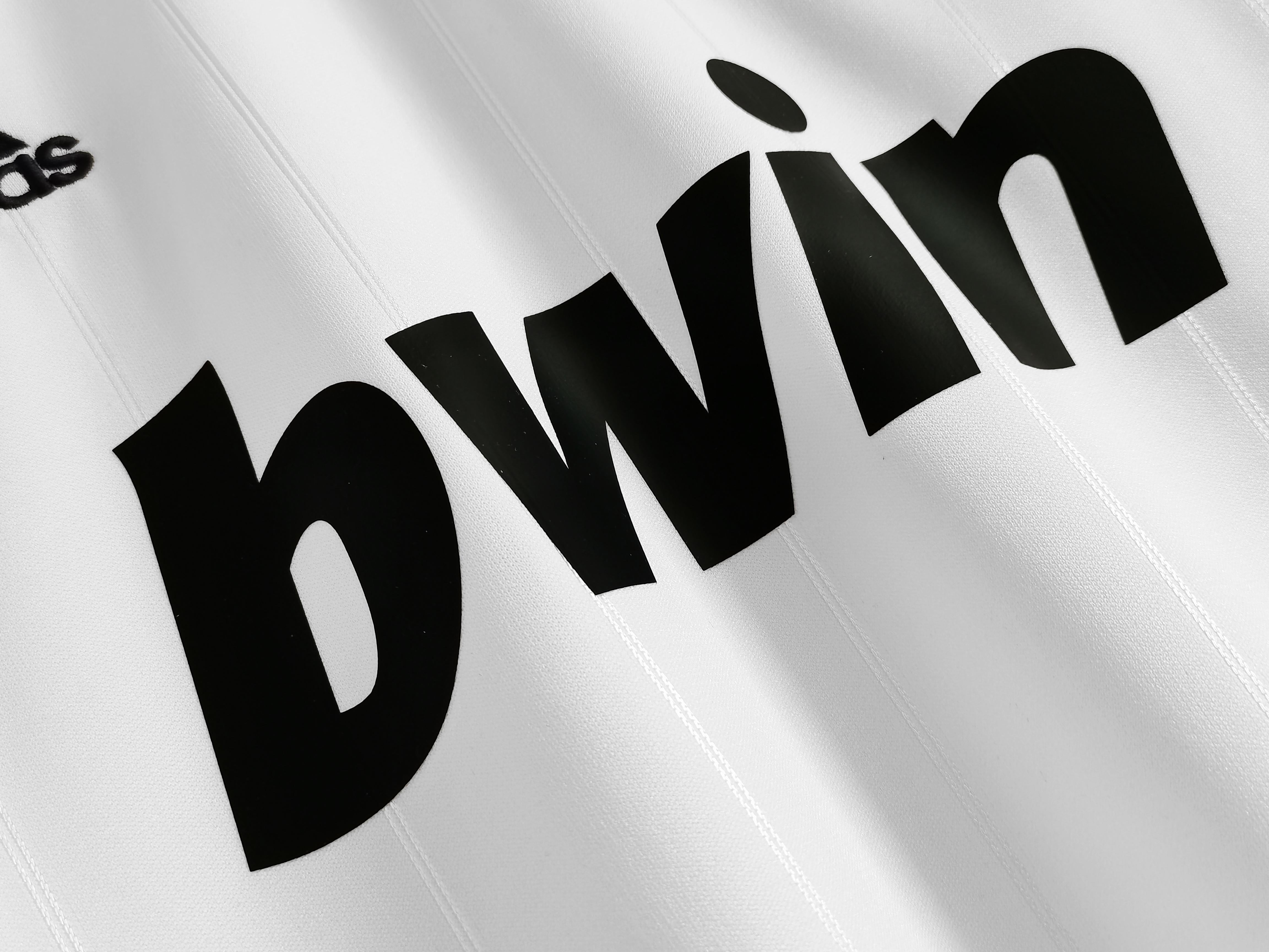 Real Madrid 2012-2013 Long Sleeve Home Kit Retro