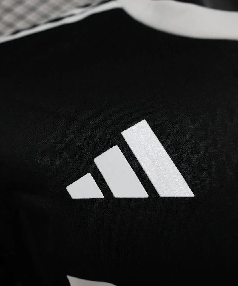 Real Madrid 2025-2026 Goalkeeper Kit